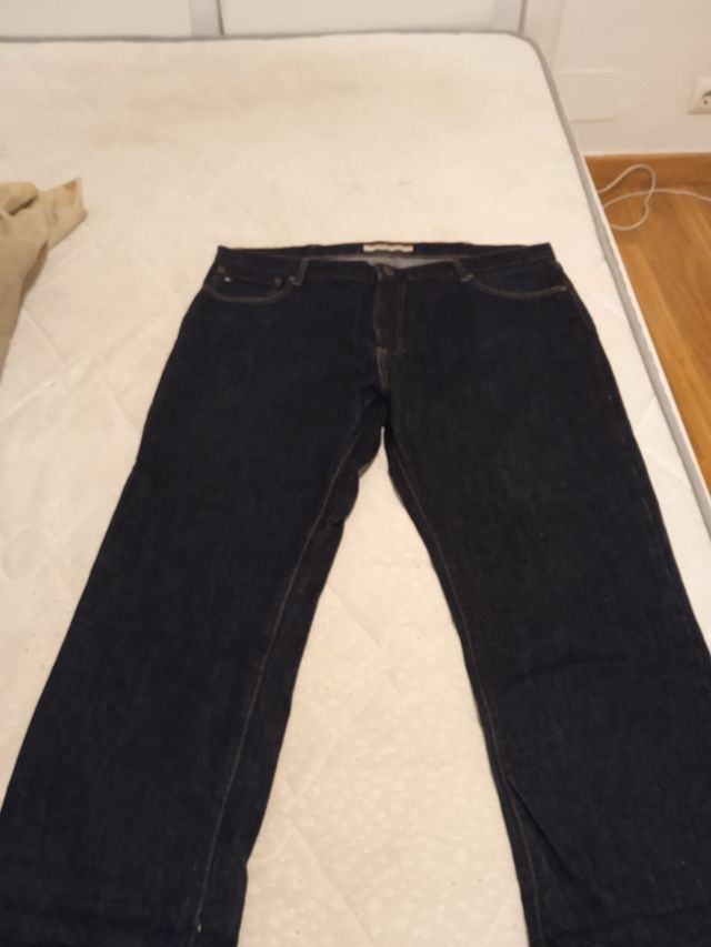 Vaqueros Tommy Hilfiger
100X 53 cm