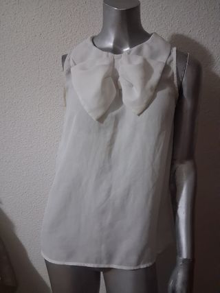 Blusa blanca lazo grande cuello