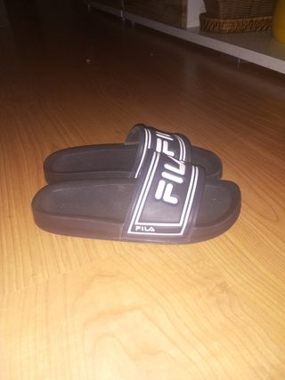 Chanclas Fila - Negras - Nuevas