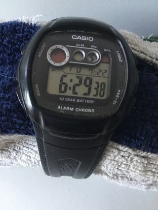 Reloj Casio negro - Cronómetro