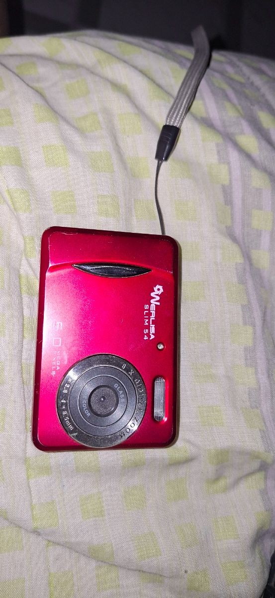 Cámara digital Werlisa Slim 54 roja