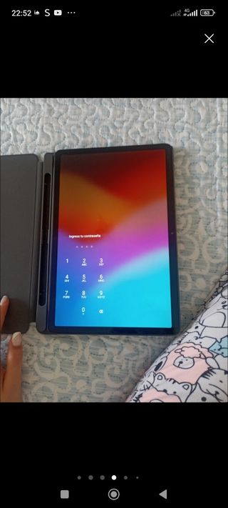 Tablet gris - Funda incluida