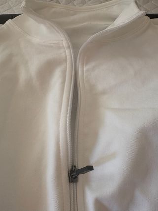 Top blanco cremallera