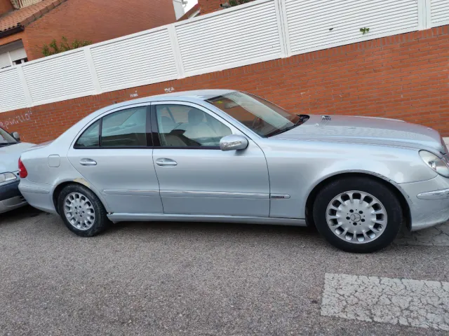 Mercedes-Benz Clase E 2005