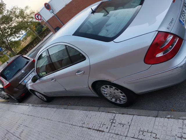 Mercedes-Benz Clase E 2005