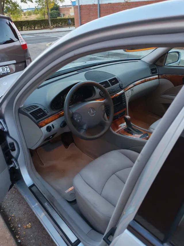 Mercedes-Benz Clase E 2005