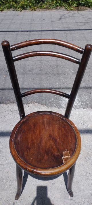 Silla madera antigua