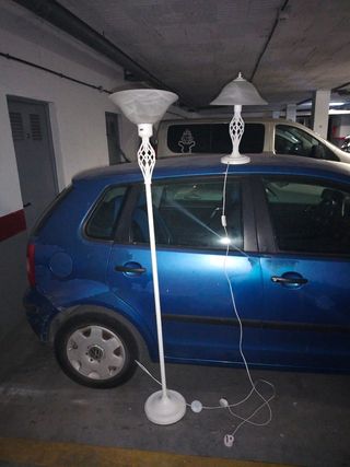 2 Lámparas de mesa blancas