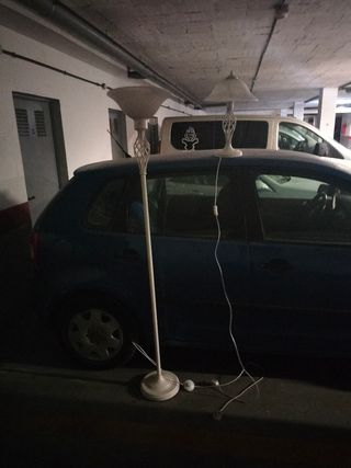 2 Lámparas de mesa blancas