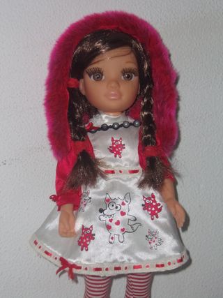 Muñeca Nancy Caperucita Roja