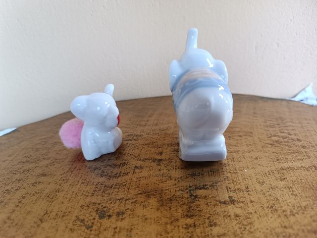 2 Elefanti in porcellana bianchi