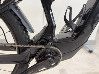 BH AtomX Carbon tope de gama