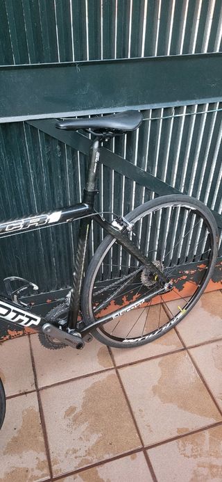 Bicicleta Scott CR1 carbono talla 54