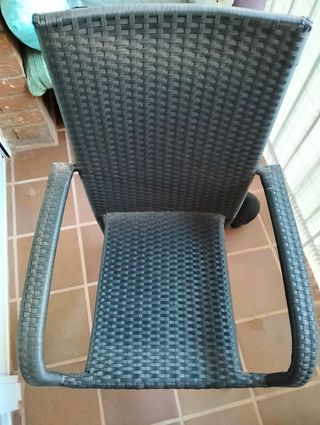 Silla ratán sintético negra