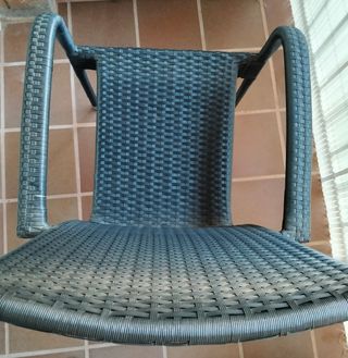 Silla ratán sintético negra