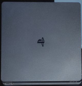 PS4 PlayStation 4 Slim 500GB + 4 juegos