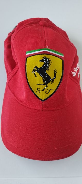 Gorra Ferrari roja