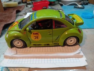 Coche Volkswagen New Beetle 1:24