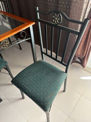 Mesa comedor 4 sillas - Madera y metal
ubTARRAGONA
