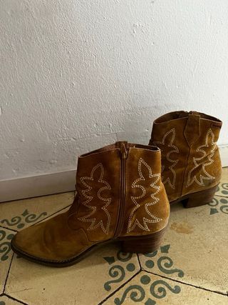 Botines Mustang marrón