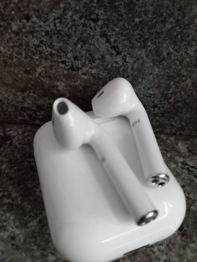 Apple AirPods blancos