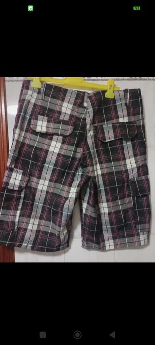 Bermudas cuadros negros y rosas