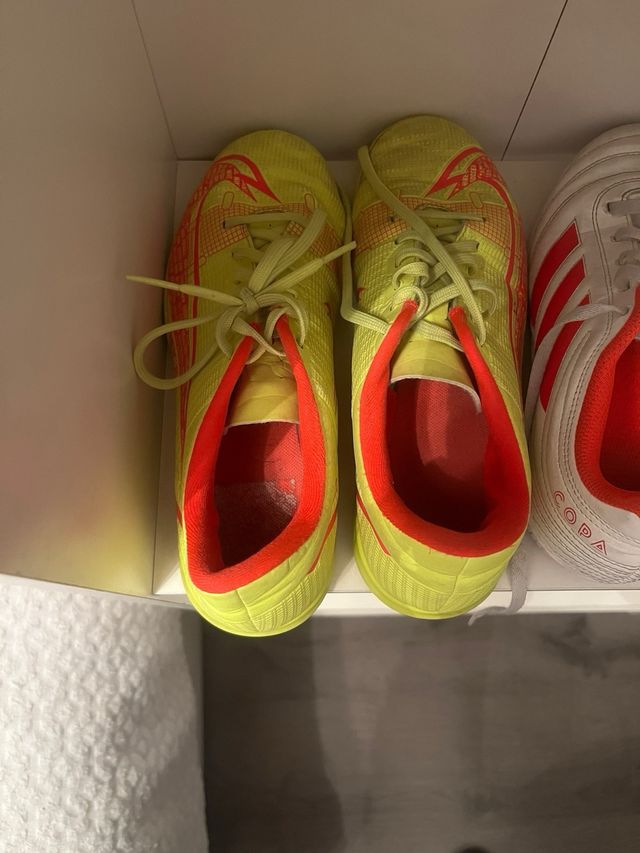 Zapatillas Nike fútbol sala - Rosa y Amarilla negr