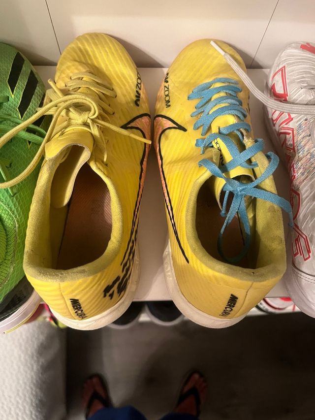 Zapatillas Nike fútbol sala - Rosa y Amarilla negr