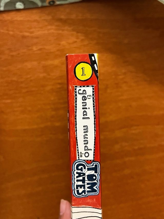 El genial mundo de Tom Gates (Spanish Edition)