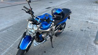 Yamaha FZ6 (2005) - Azul 37.452km