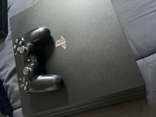 PS4 Pro (PlayStation 4 Pro) negra
