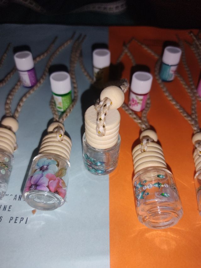 10 Ambientadores coche con diseños floreados 3€