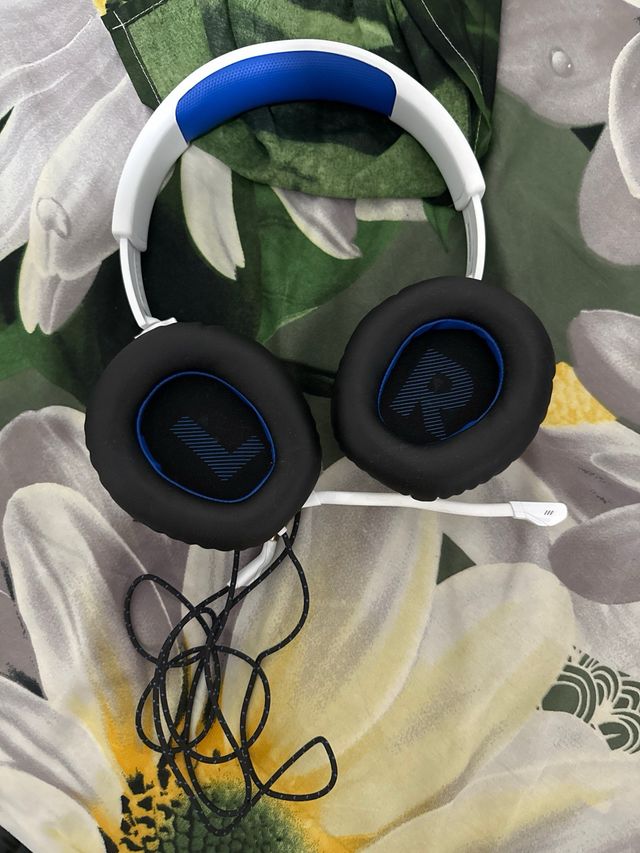 Auriculares JBL Quantum 100