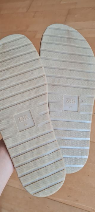 Sandalias hombre Zara nuevas sin estrenar 
