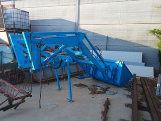 Pala león hidráulica usada