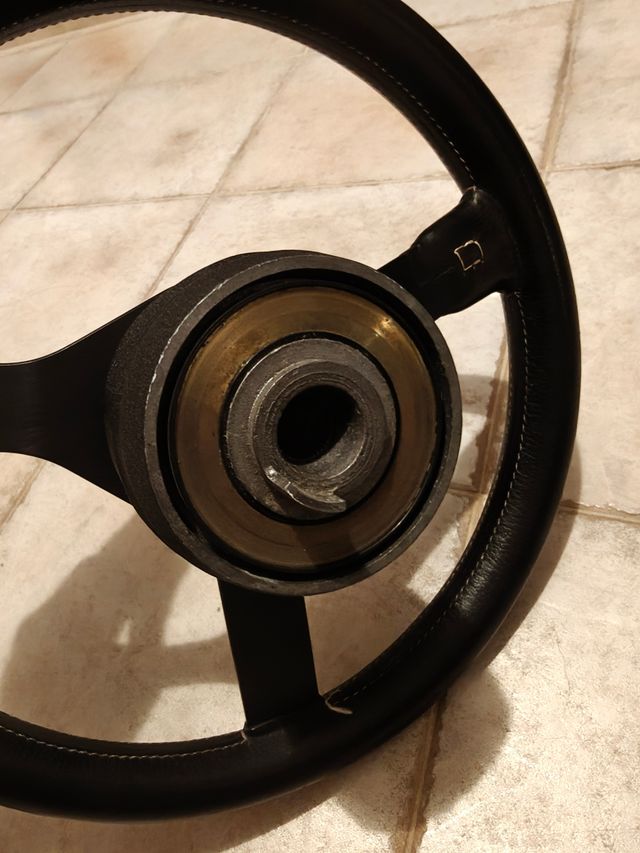 Volante Momo Cavallino Ferrari