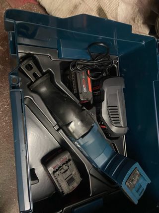 Sierra sable Bosch GSA 18V-LI
