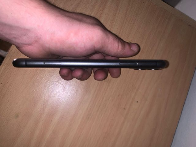 iPhone 11 Gris Espacial