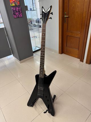 Bajo Dean Metalman ML