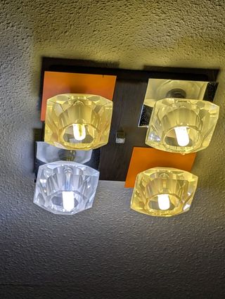 Mueble recibidor con espejo - Madera.