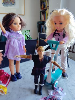 Muñecas Nancy, patinete princesa,Ana Frozen,Nenuco
