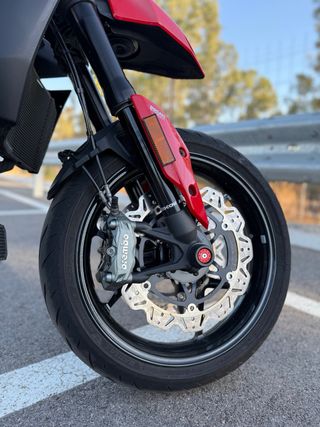 Ducati Hypermotard 950