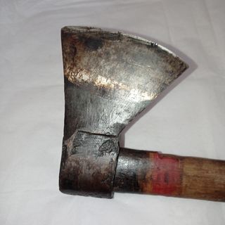 Hacha Antigua  de mano