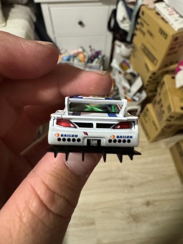 Mini GT Nissan Silvia #555