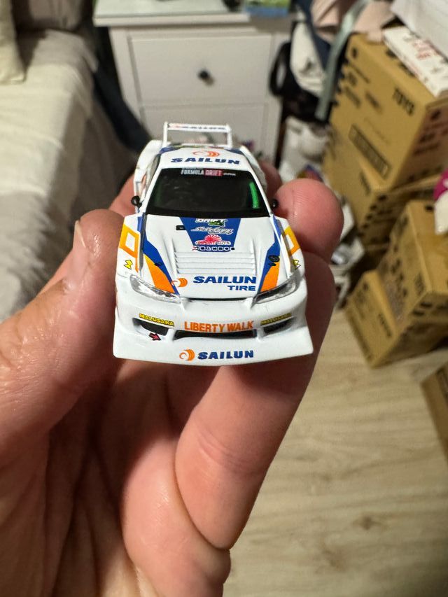 Mini GT Nissan Silvia #555
