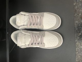 Nike Dunk grises y blancas - Talla 43
