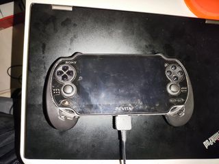 PS Vita OLED (PlayStation Vita) + extra