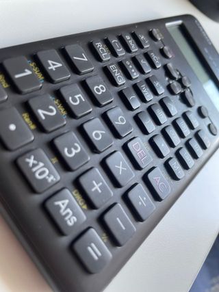 Casio fx-82MS - Calculadora científica
