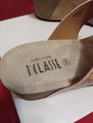 Sandali infradito Alviero Martini beige