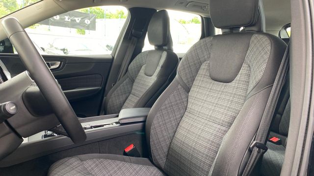 VOLVO XC60 todoterreno 2.0 B4 D CORE AUTO 5P